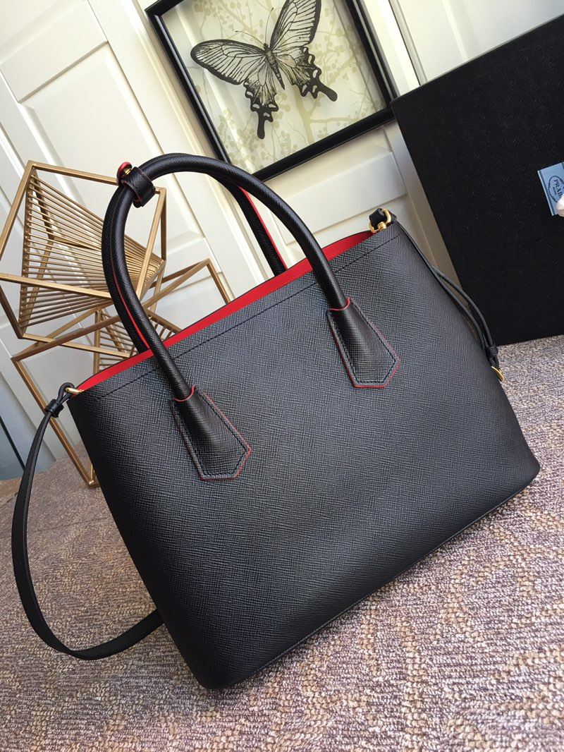 Pra*a top handle bags